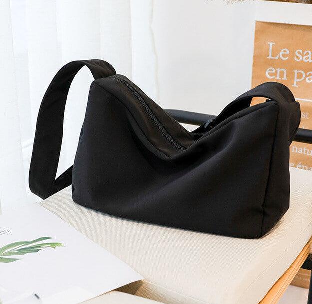 Square Canvas Crossbody Bag | Schultertasche