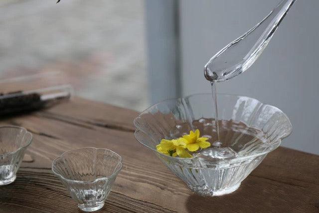Japanisches Hochtemperatur-resistentes Blumenförmiges Glas Teeschale & Löffel-Set | Chawan Set