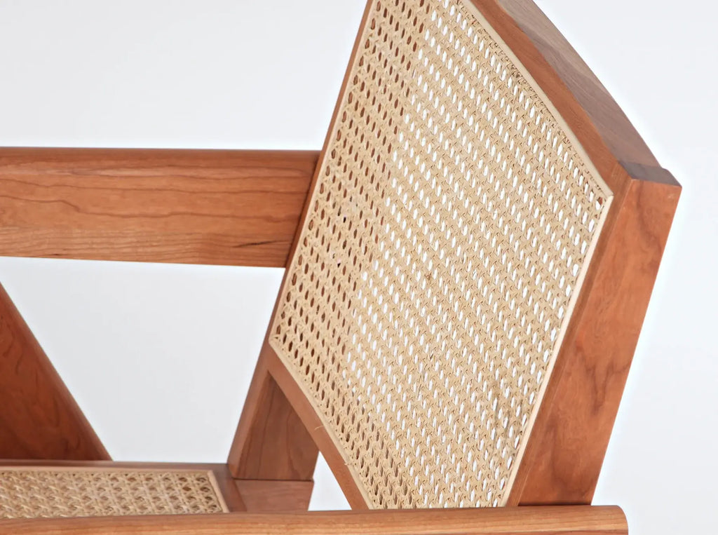 Akai Rika - Massivholz & Rattan Loungesessel mit Armlehnen 70