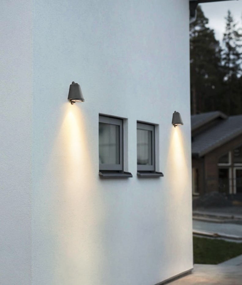 Aero Outdoor Wall Light