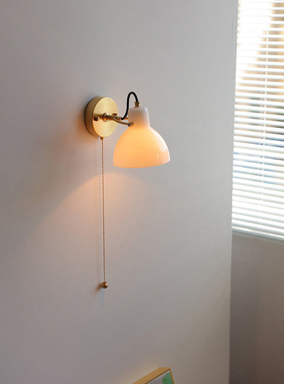 Cream Glas Rotating Surface Mount Wandleuchte - Hardwired Version mit einem Pull-Chain Switch