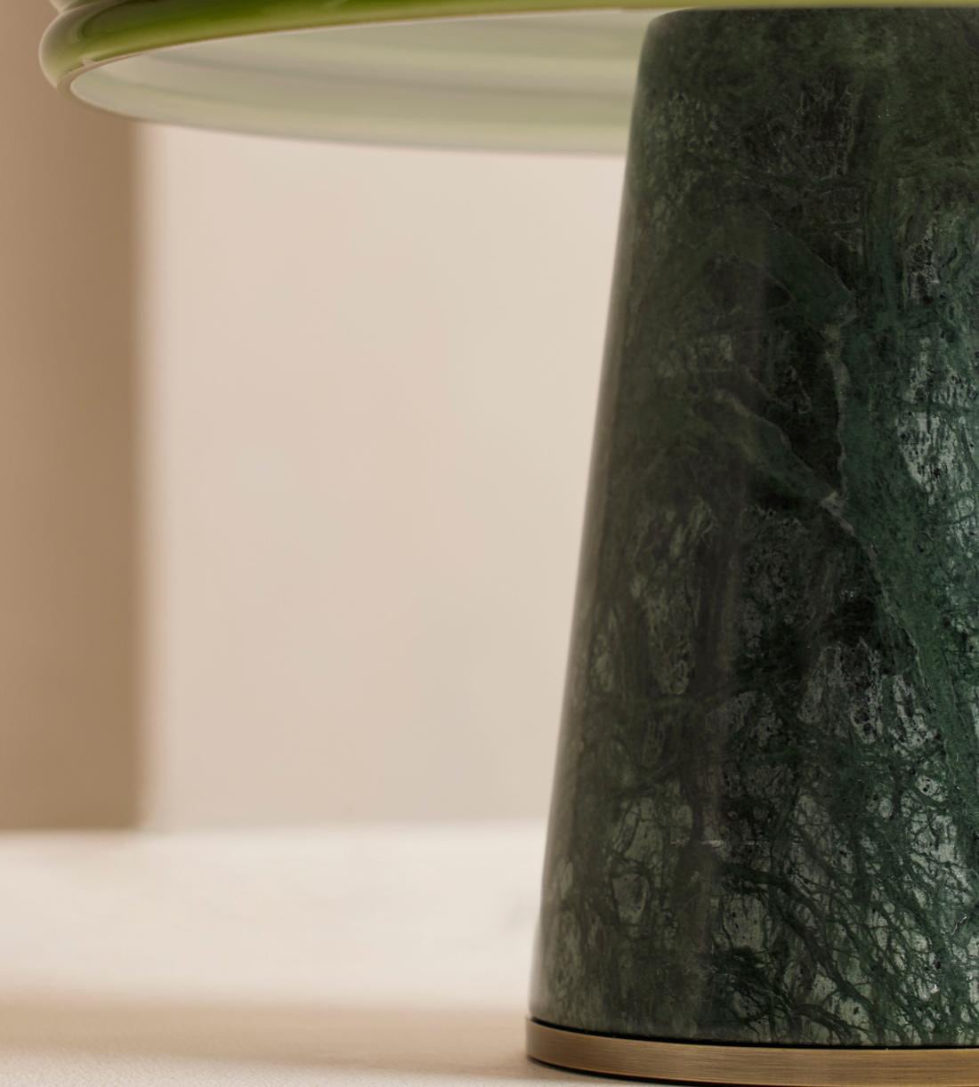 D30 VERDE Marmortischlampe
