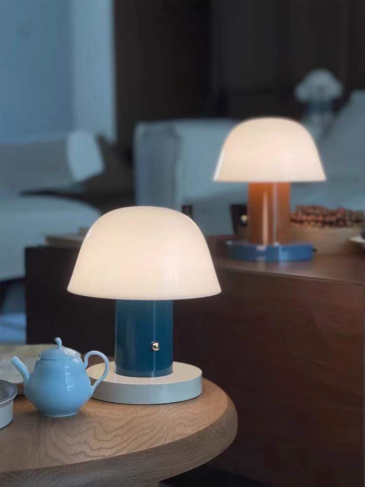 H22 Tragbare Pilztischlampe