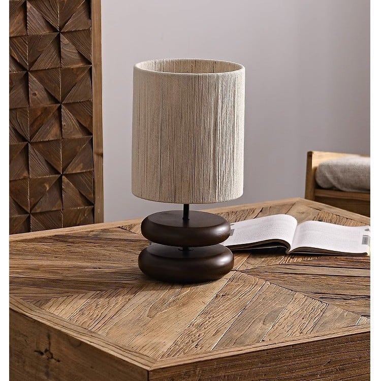 HINOKI Holzstapeltischlampe