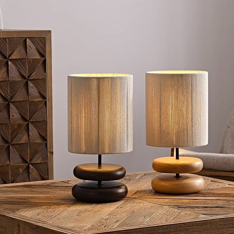 HINOKI Holzstapeltischlampe