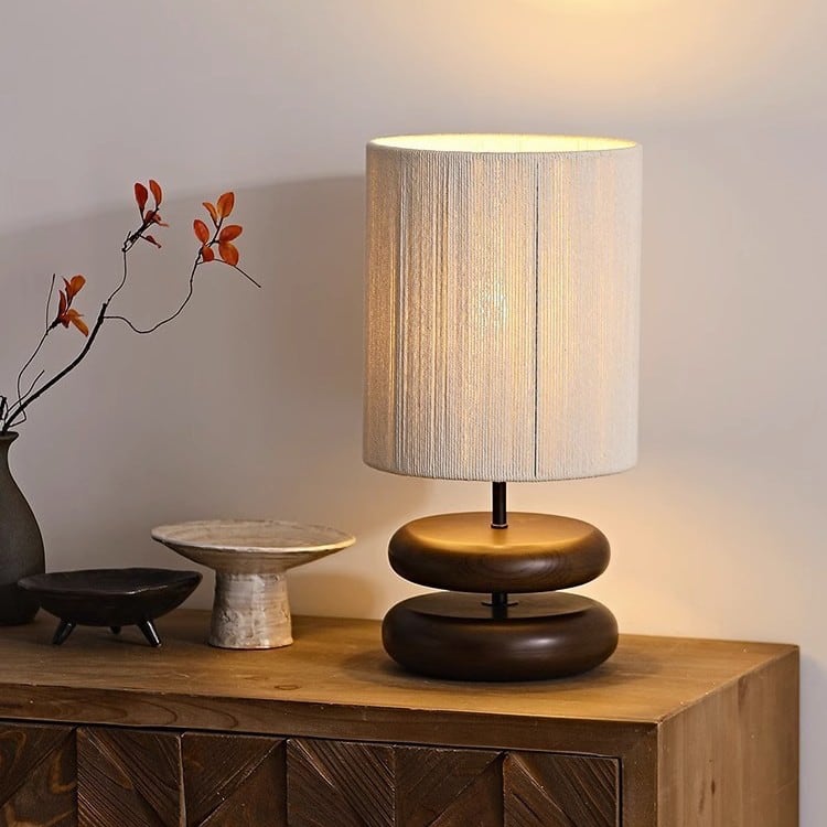 HINOKI Holzstapeltischlampe