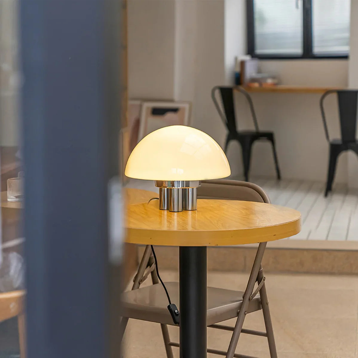 Bauhaus Quallentischlampe