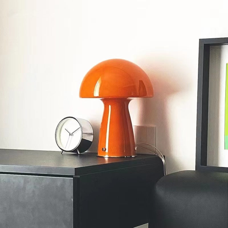 MP Bauhaus Style Glaspilztischlampe