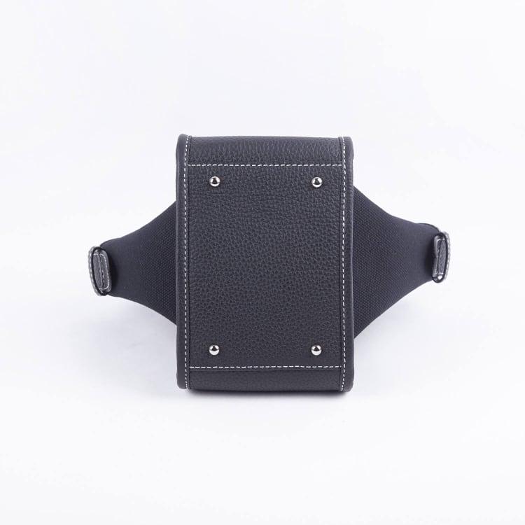 Mini Schwarz & Schwarz Zweihand-Canvas und Full Grain Cow Leather Square Swing Bag