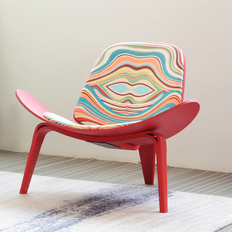 MP Shell Chair - Classic Loungesessel | Lesestuhl in Stoff - Lips Graffiti