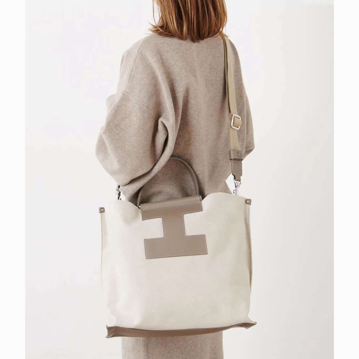 INA - Variety Tragetasche in Leder & Canvas Khaki