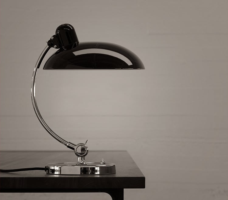 Bauhaus KI Classic Tischlampe Replica