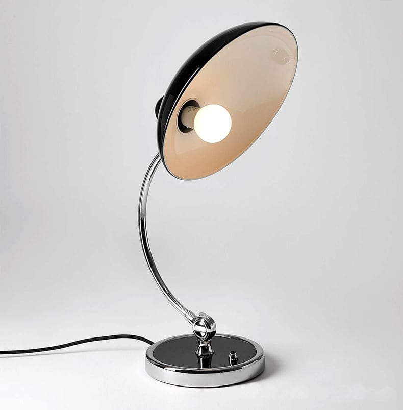 Bauhaus KI Classic Tischlampe Replica