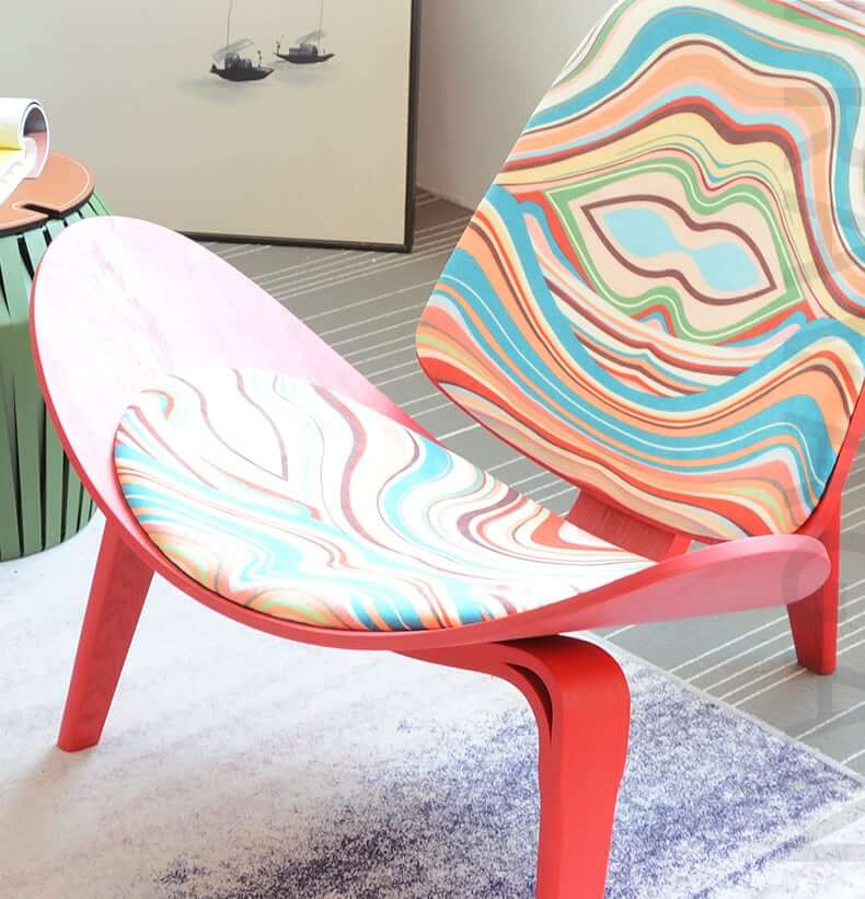 MP Shell Chair - Classic Loungesessel | Lesestuhl in Stoff - Lips Graffiti