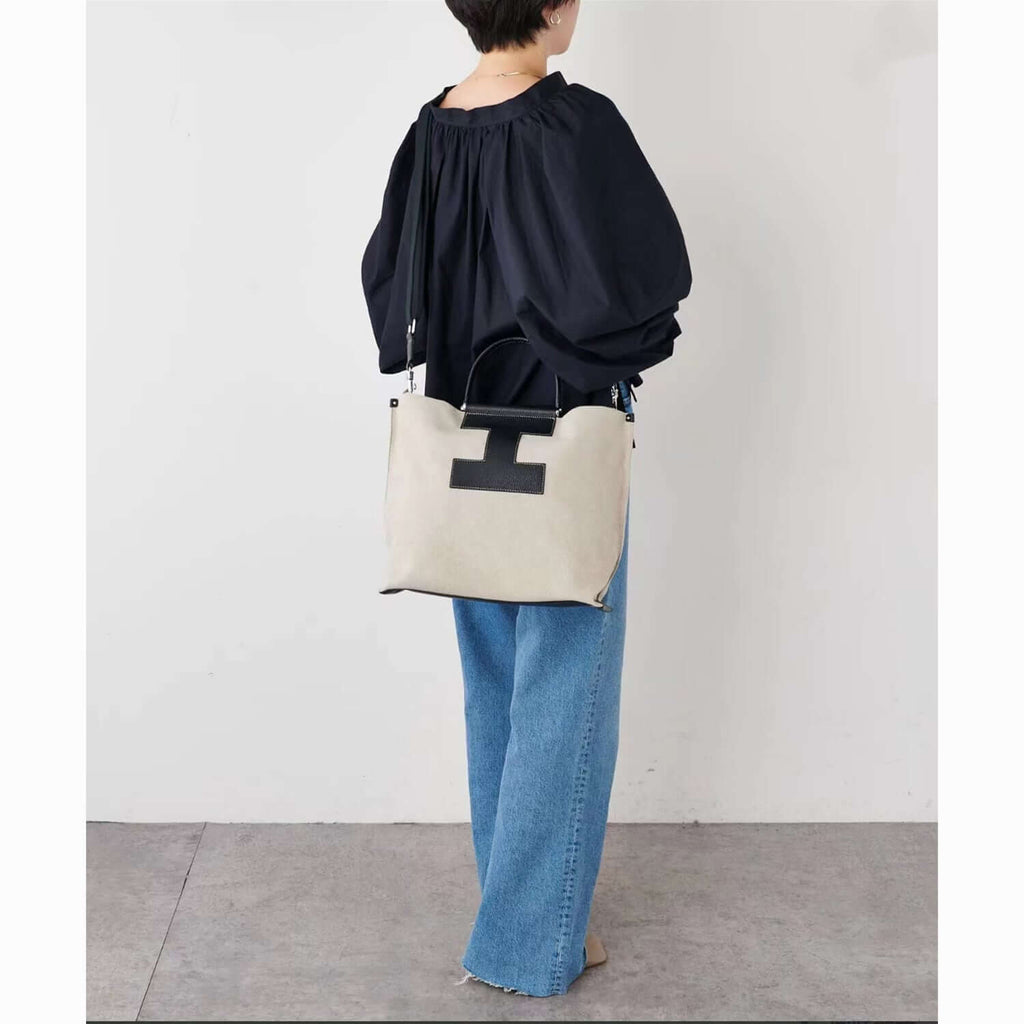 INA - Variety Tragetasche in Leder & Canvas Schwarz