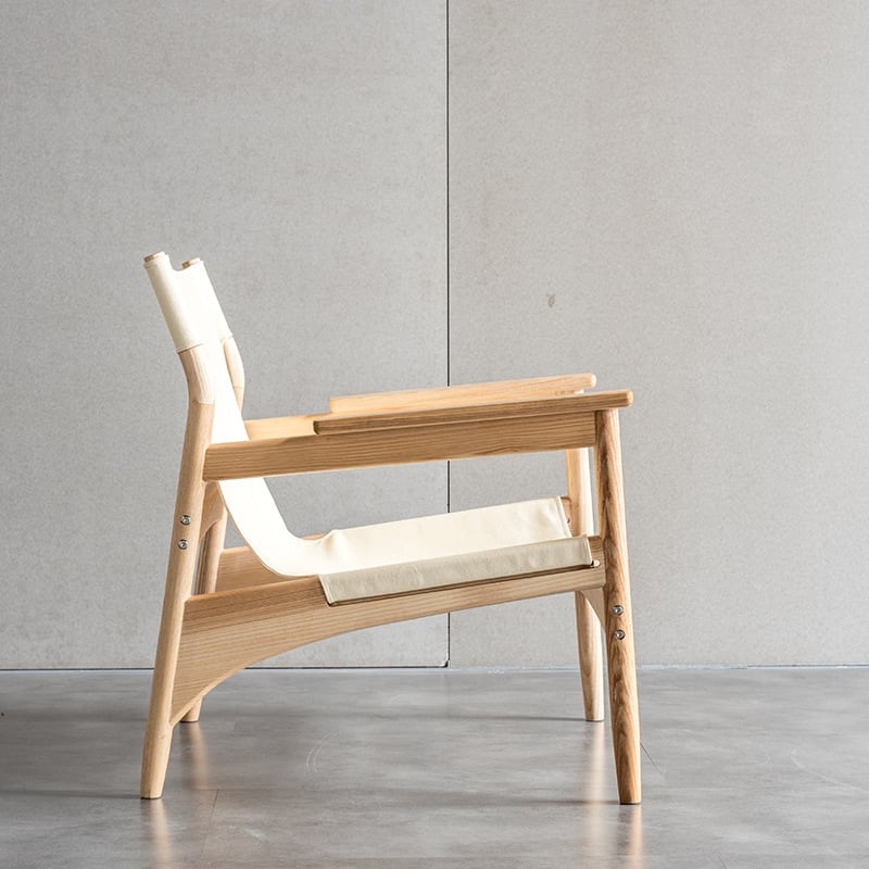 Kazue - Solid Ash Wood & Canvas Armchair | Lesestuhl