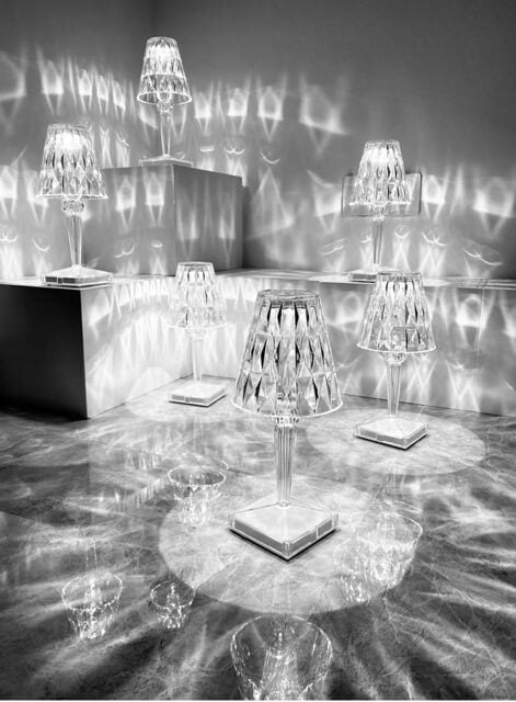BATTERY - Romantische transparente USB-Wiederaufladbare schnurlose Tischlampe