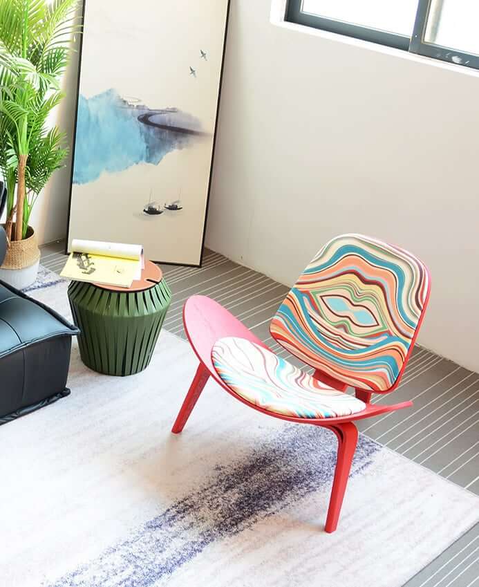 MP Shell Chair - Classic Loungesessel | Lesestuhl in Stoff - Lips Graffiti