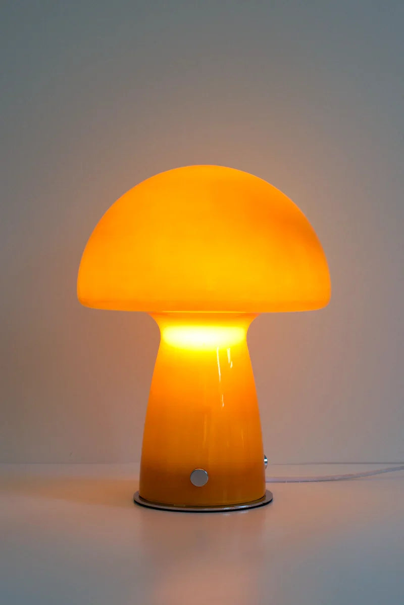 MP Bauhaus Style Glaspilztischlampe