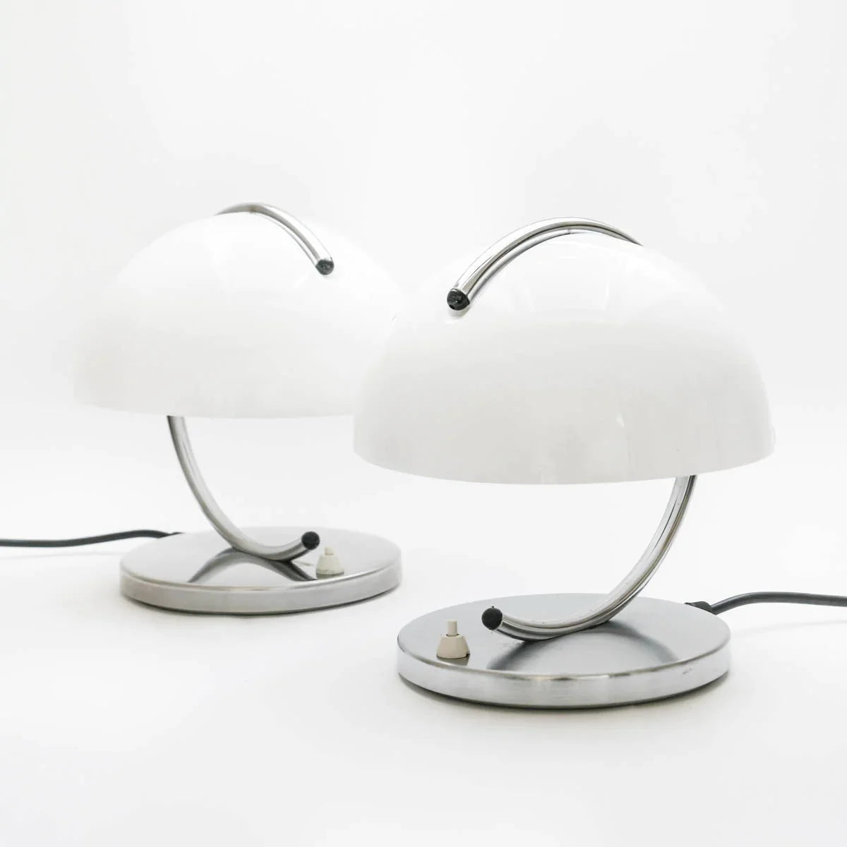 MP Classic Bauhaus Glastischlampe