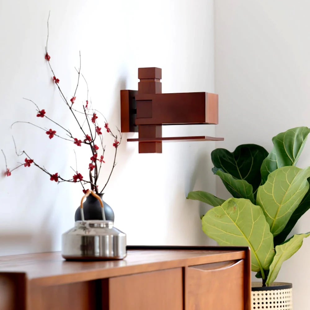 Taliesin Eichenwandlampe