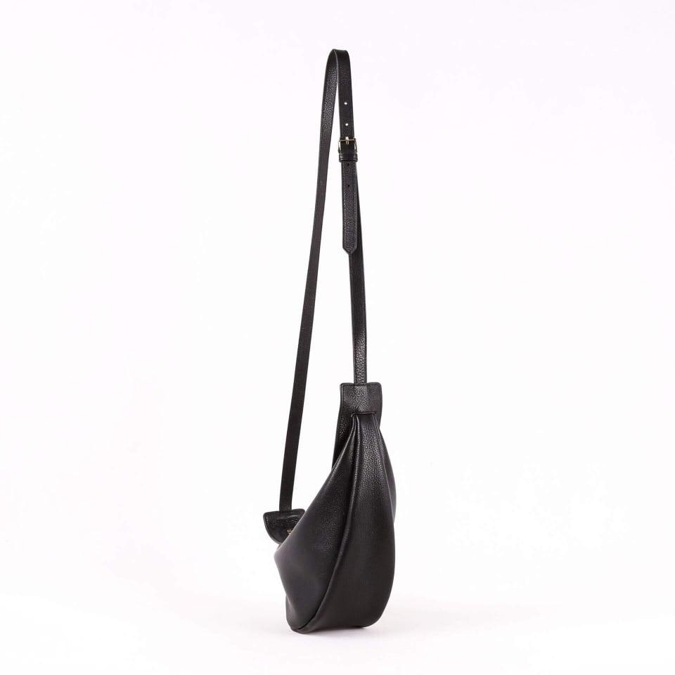 TROW Banane - Schwarz Leather Large Slouchy Banana Bag | Gebogene Crossbody Bag