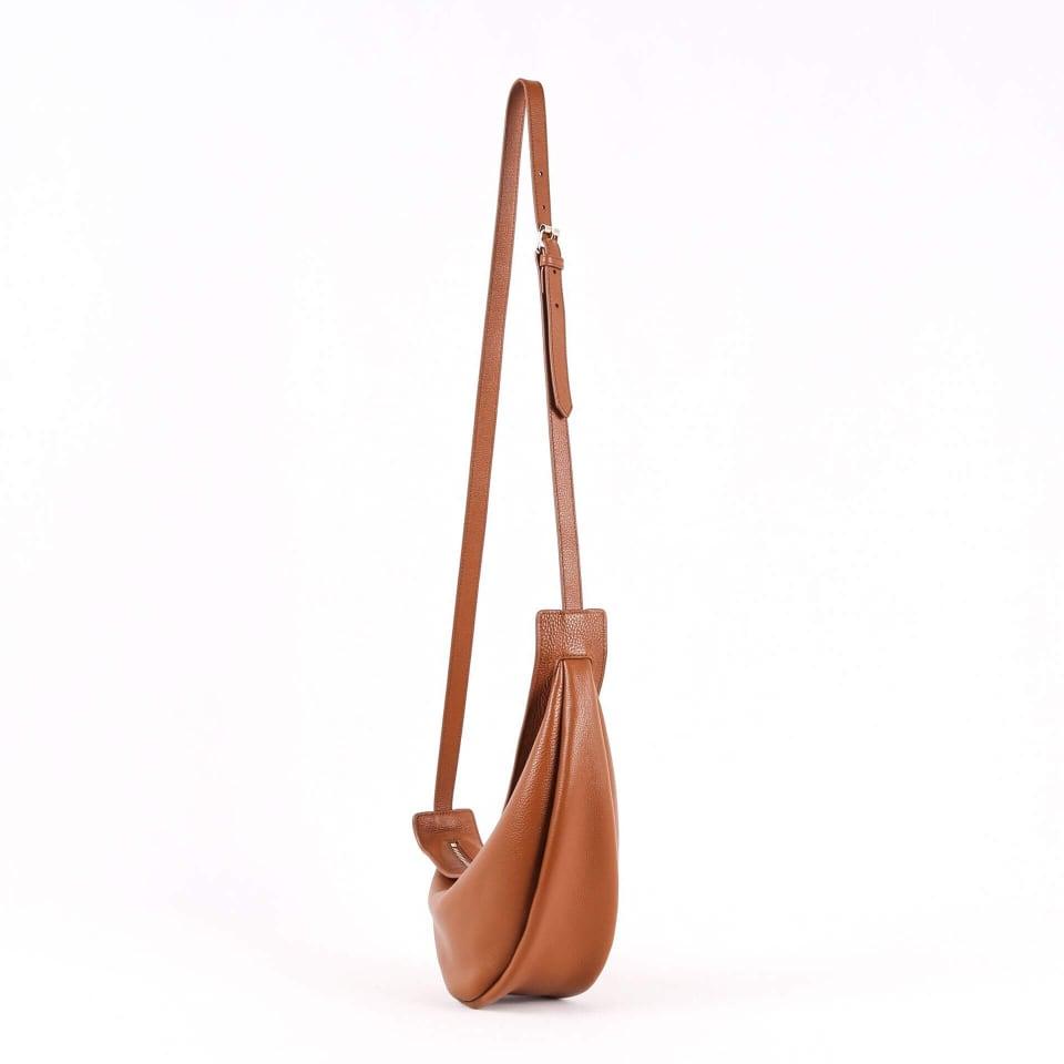 TROW Banane - Braunes Leder Große schlaffe Bananentasche | Gebogene Crossbody Bag