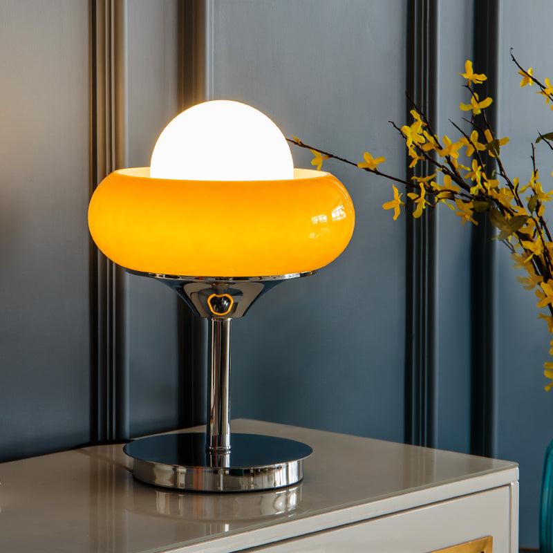 Bauhaus Ei Tarntischlampe