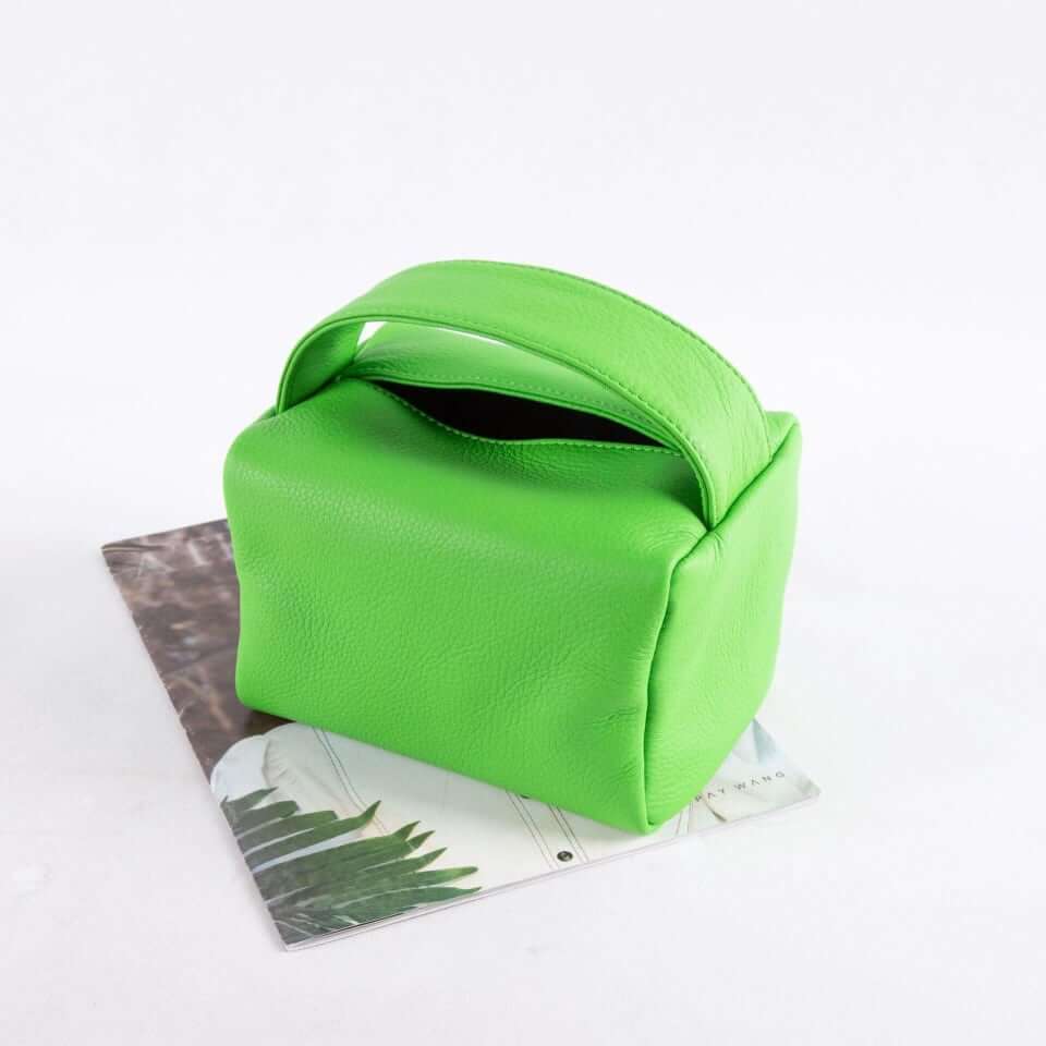 TROW Square 90's Top Grifftasche in Leder
