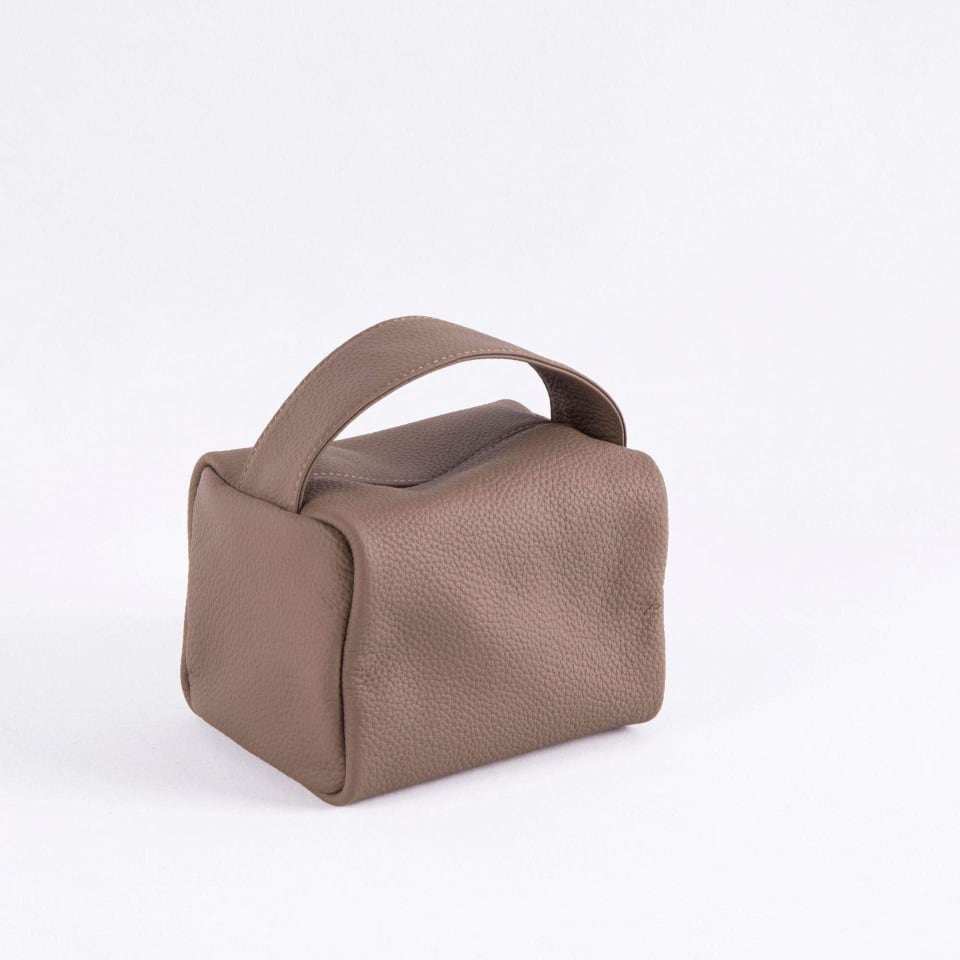 TROW Square 90's Top Grifftasche in Leder