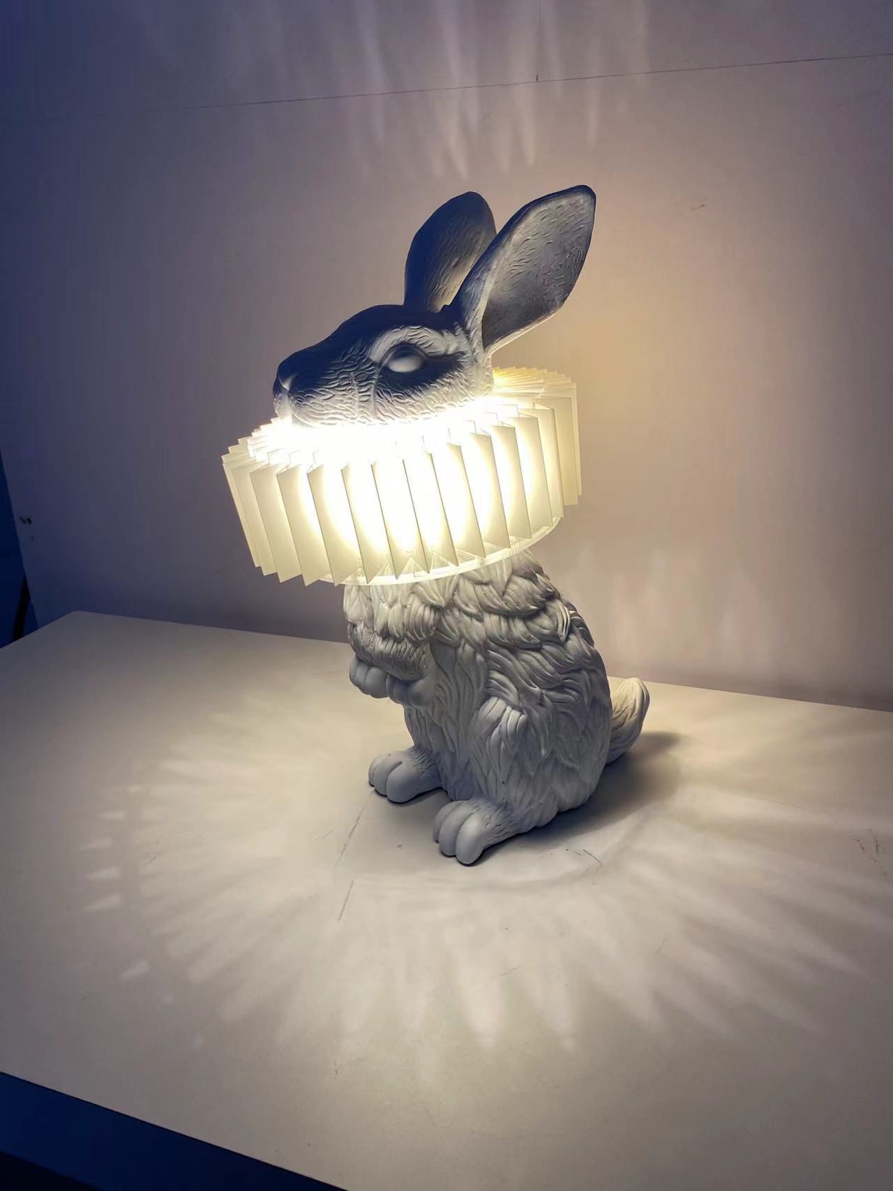 Harz Kaninchen Dekortischlampe