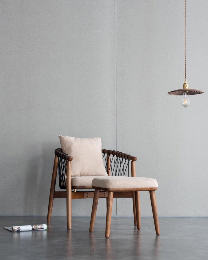 Rikuto - Solid Ash Wood & Cotton Armchair | Lesestuhl