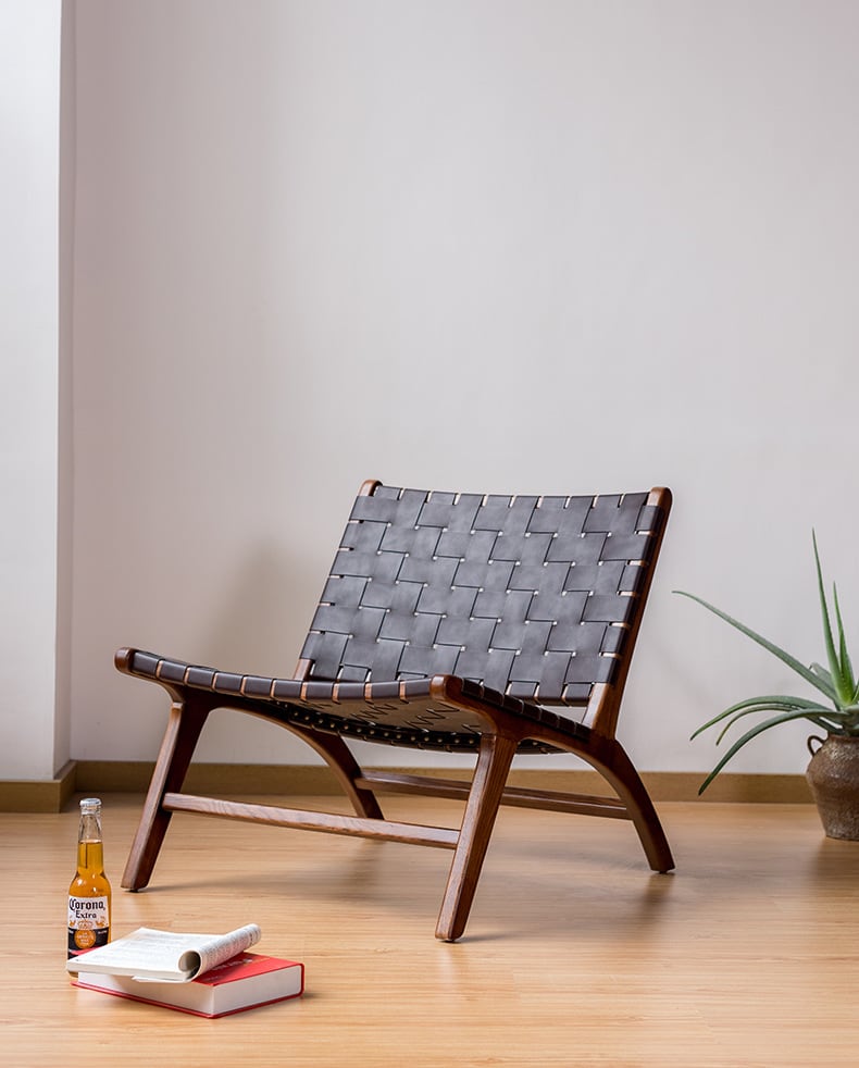 Tomomi- Solid Ash Wood & Leather Armchair | Lesestuhl